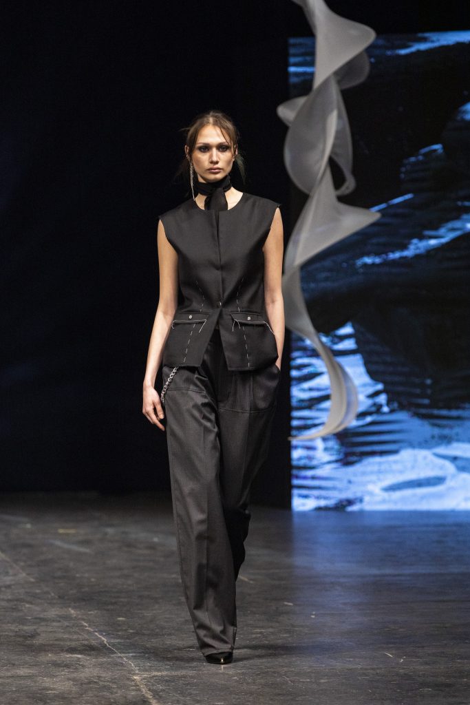 JAGYCH NEW COLLECTION 2026 MEN AND WOMEN LOOK 14
